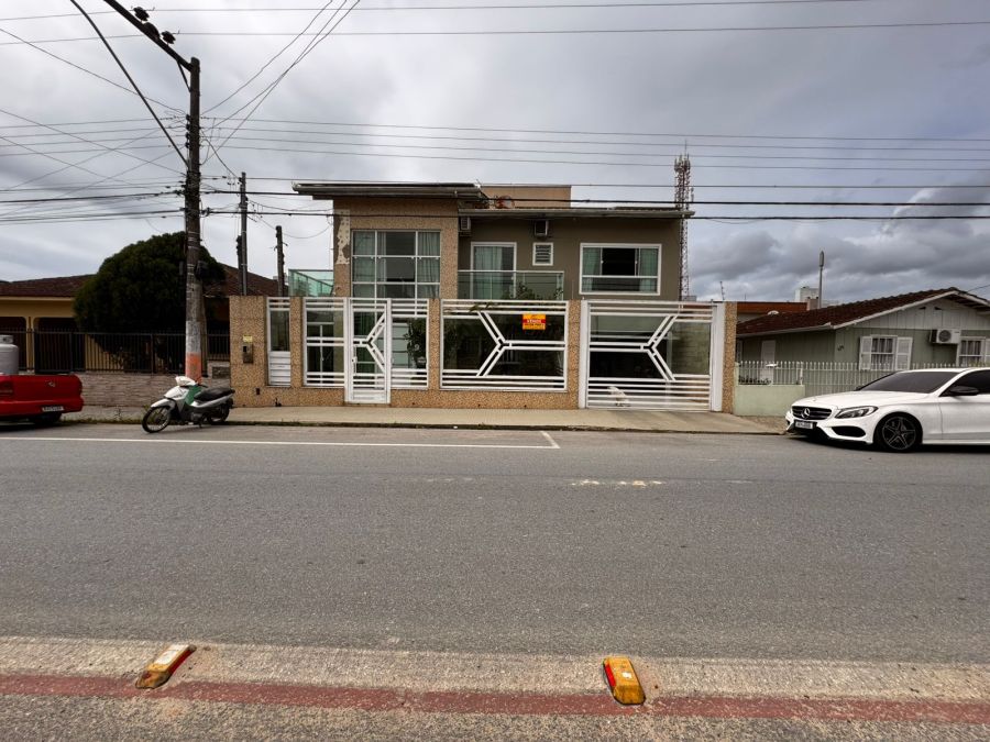 Casa - Venda - L�dia Duarte - Camboriu - SC